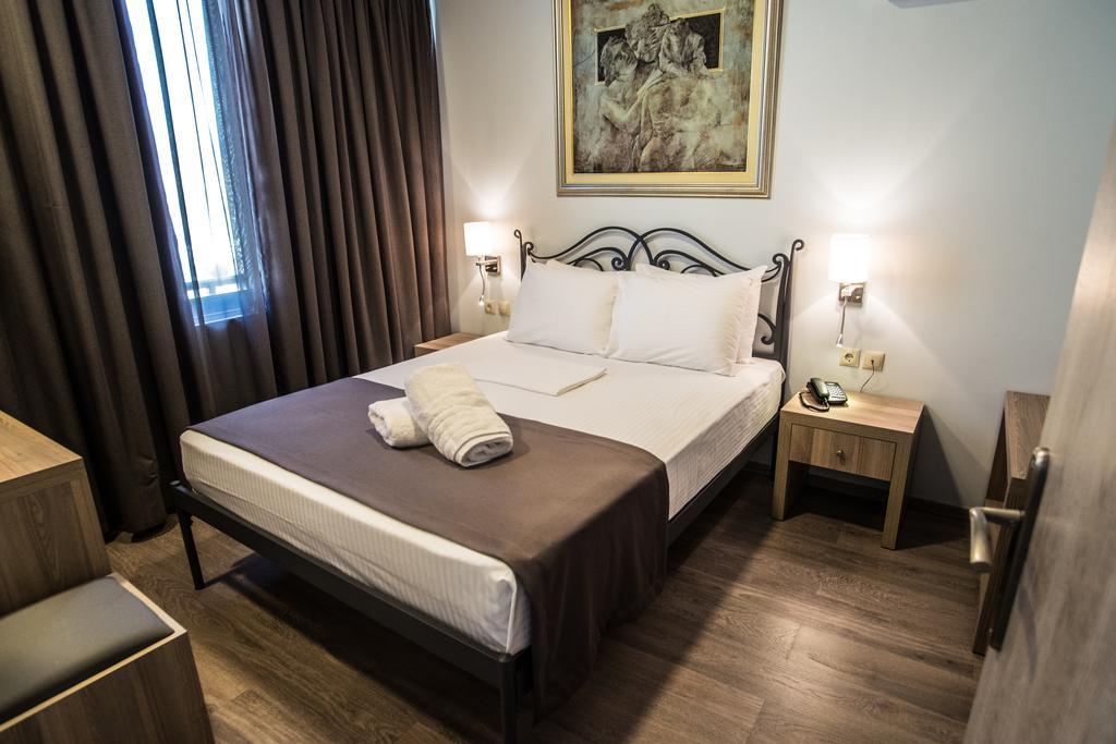 Argo Hotel Piraeus Exterior photo