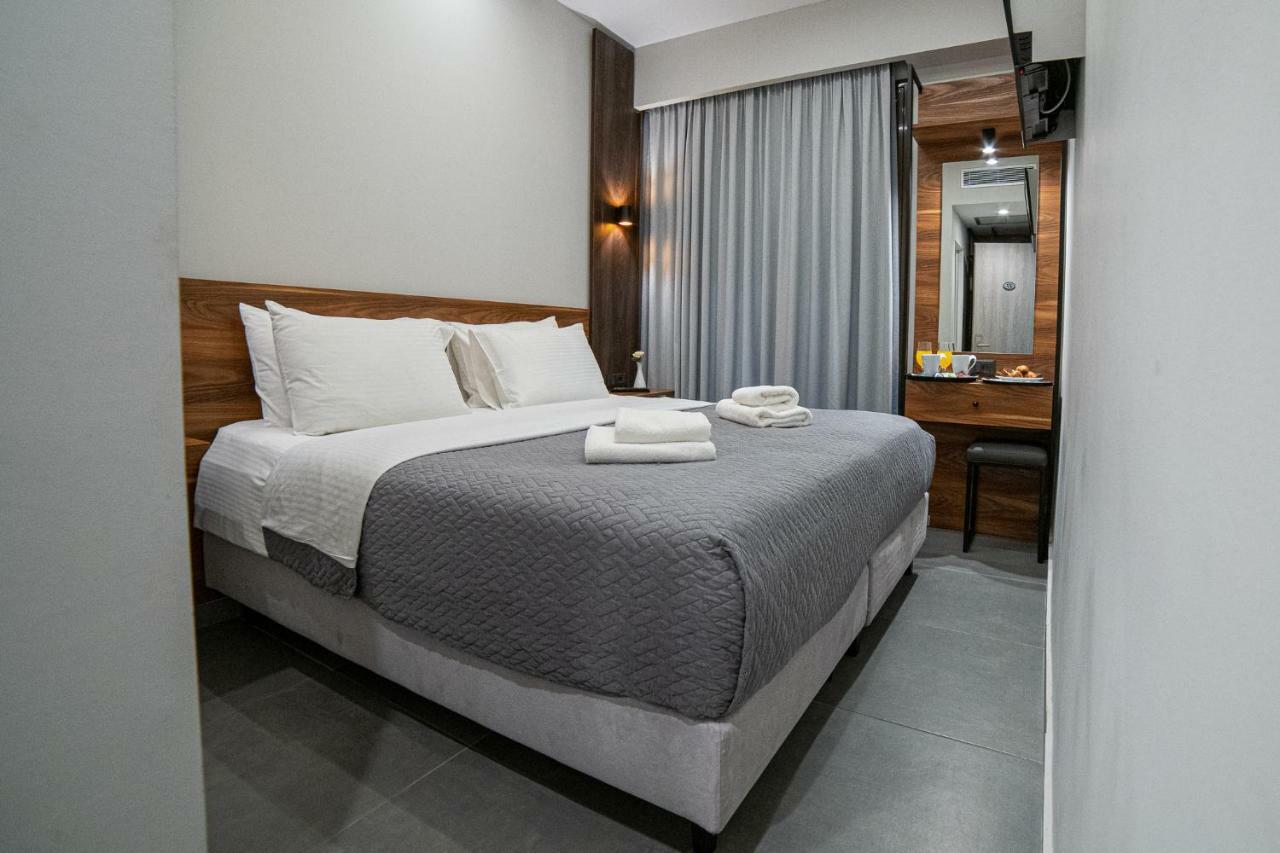 Argo Hotel Piraeus Exterior photo